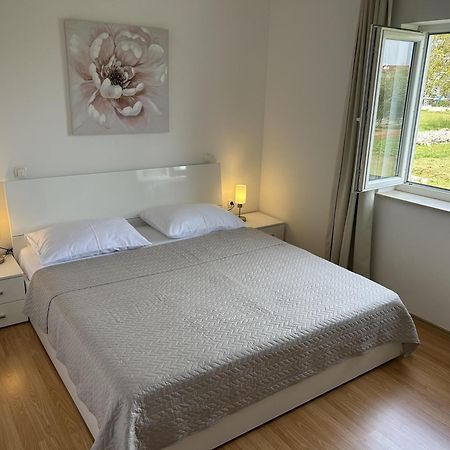 Apartmán Sweet Lapat By El-Pi Tours Porat  Exteriér fotografie